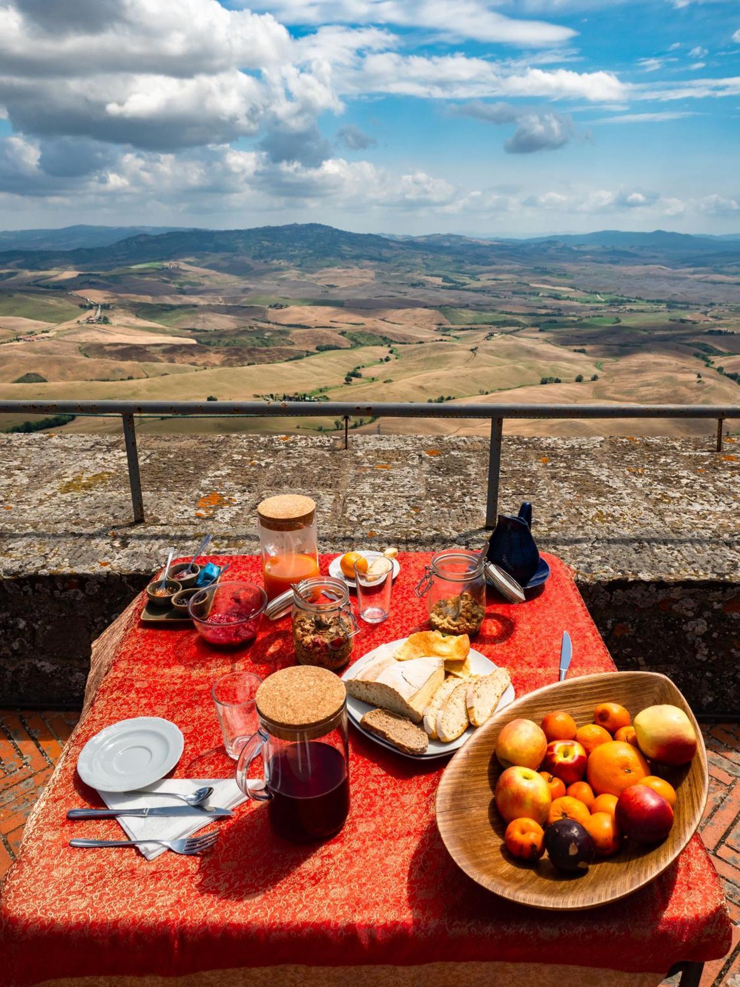 Torre dei Belforti Montecatini Val di Cecina Eksteriør bilde